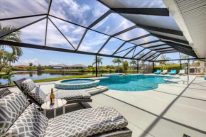 Lux Canal-Access Villa 5887: Pool Spa Pet-Friendly